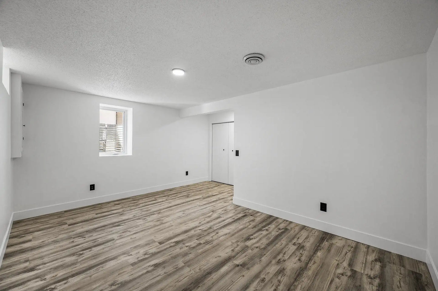 3240 Pleasant Avenue, Minneapolis, MN 55408