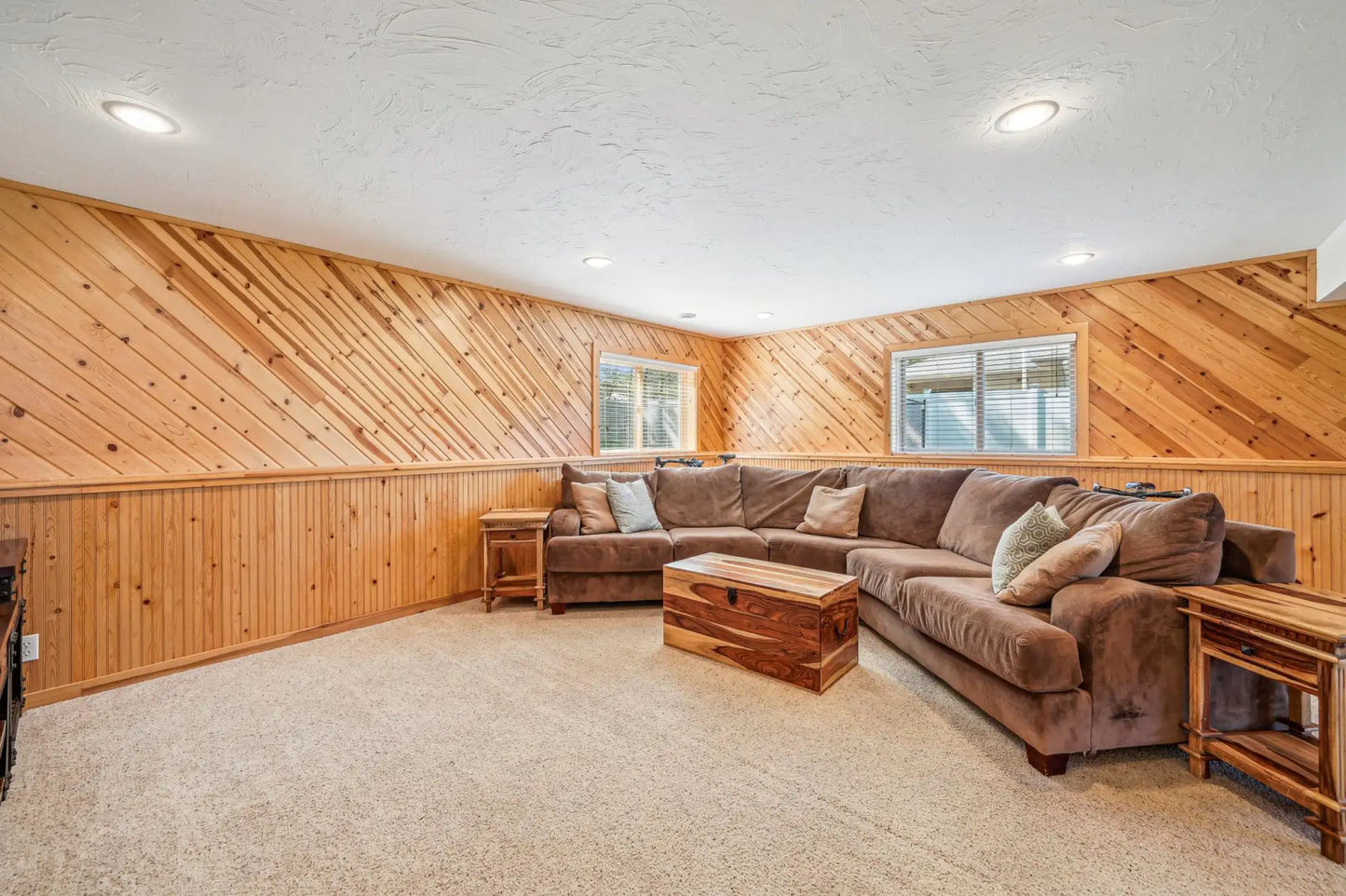1036 Creekview Lane, Belle Plaine, MN 56011