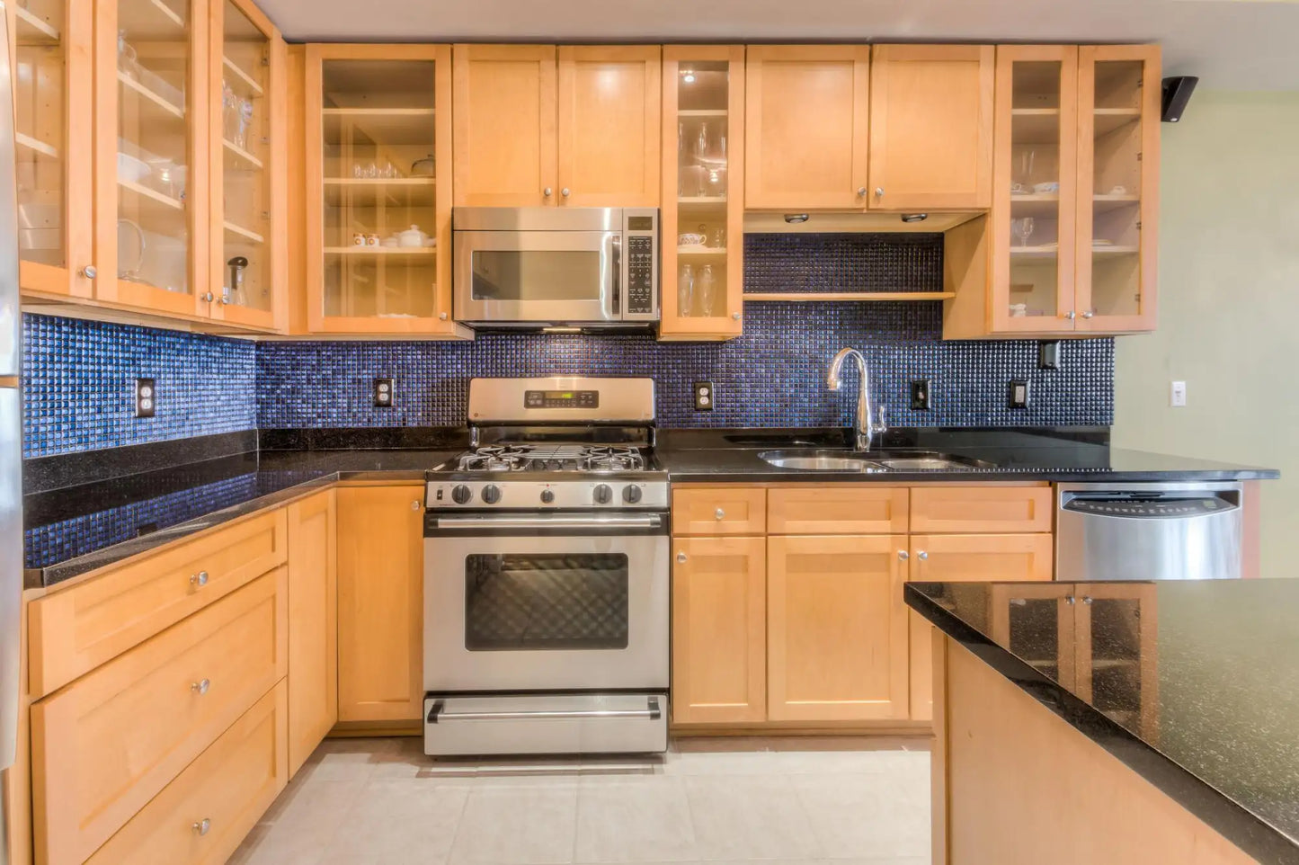 209 8th Street, Saint Paul, MN 55101