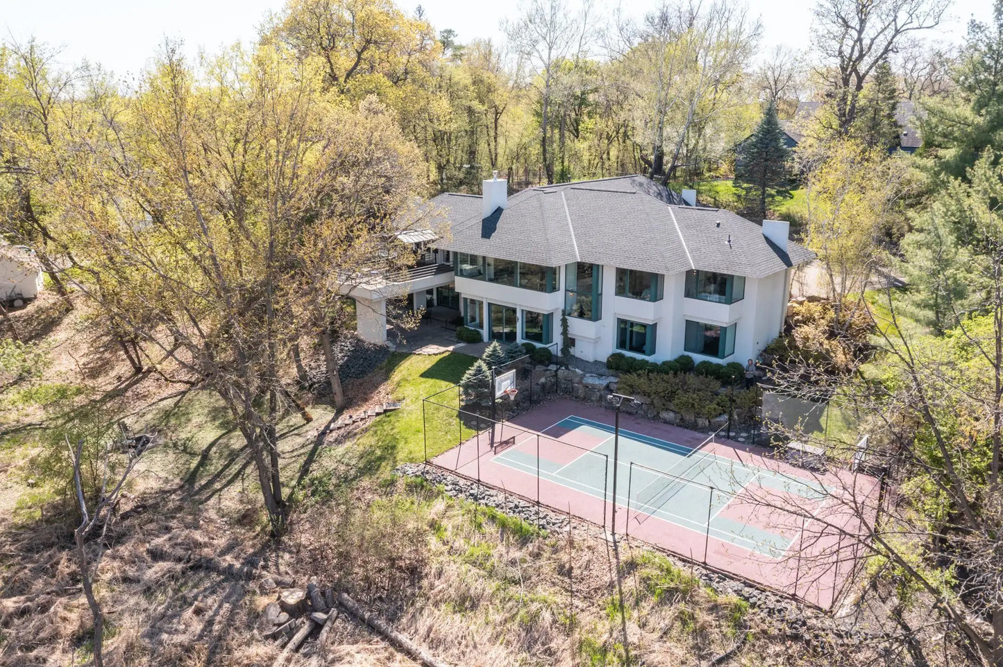 2226 Oakland Road, Minnetonka, MN 55305