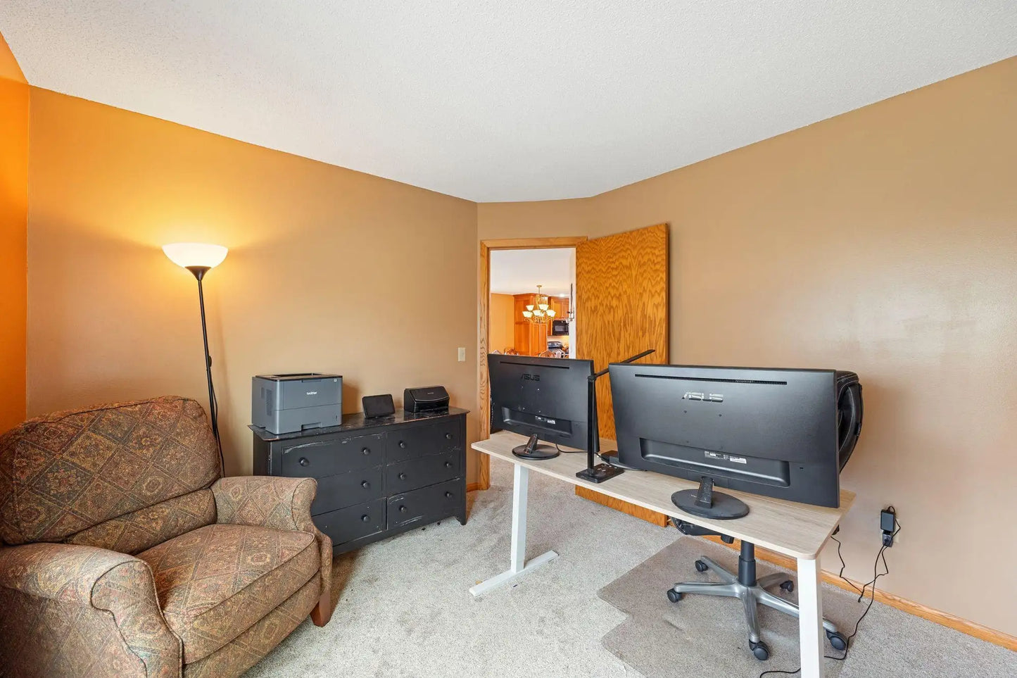 10326 Lee Drive, Eden Prairie, MN 55347