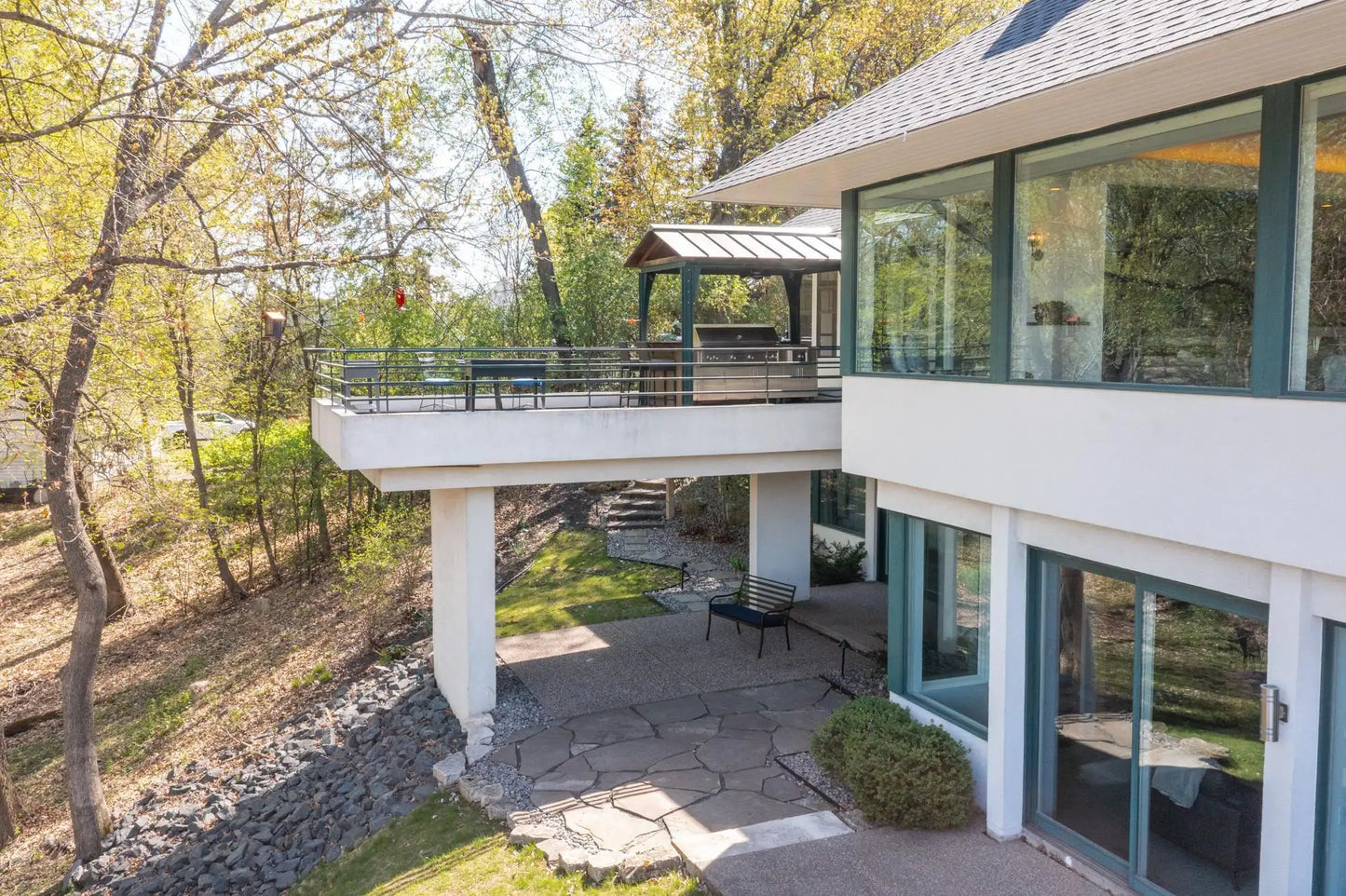 2226 Oakland Road, Minnetonka, MN 55305