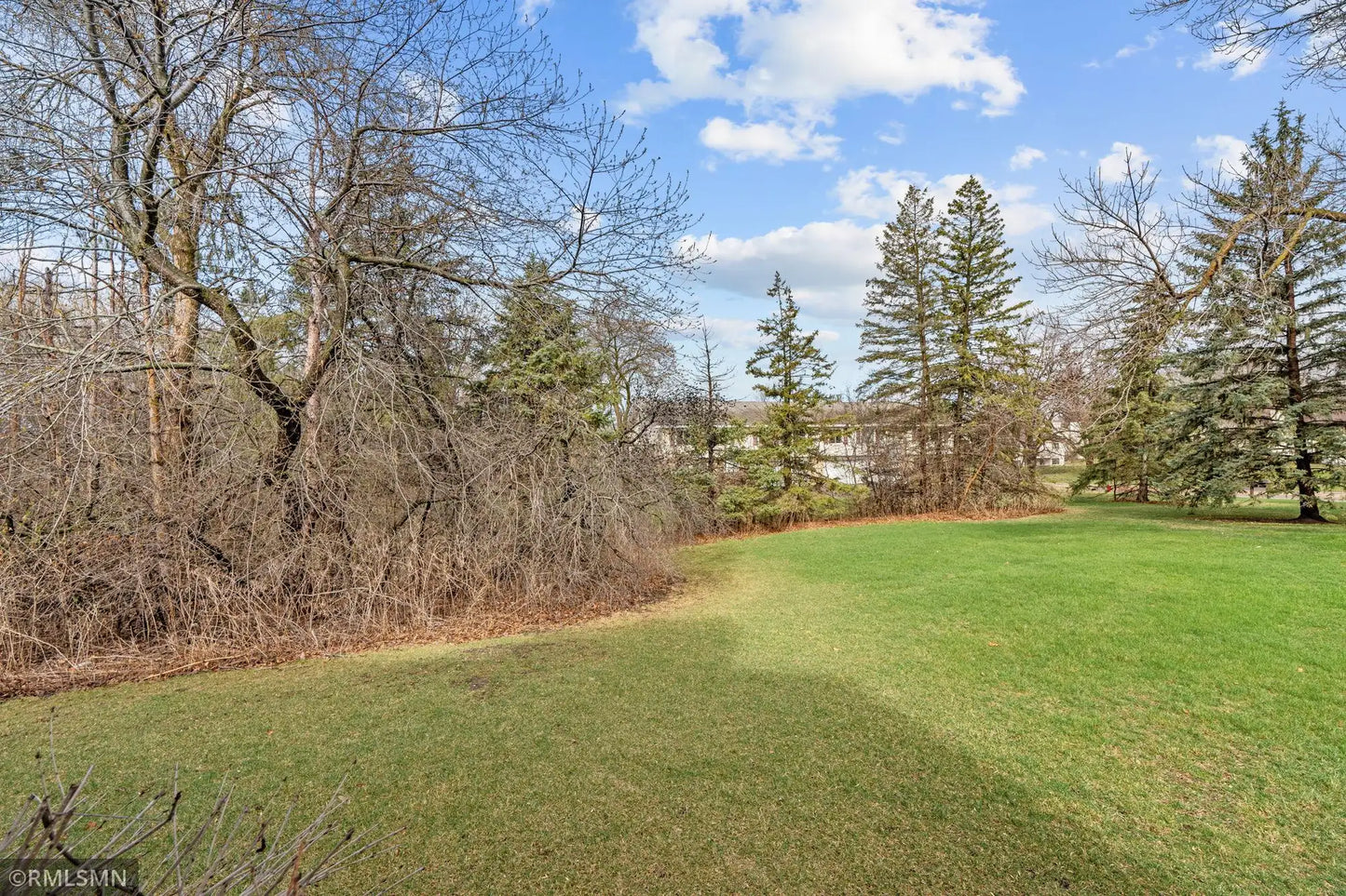 4307 Evergreen Drive, Vadnais Heights, MN 55127