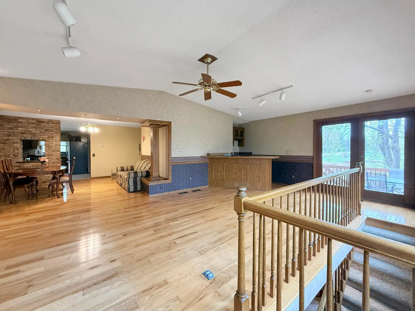 2932 Helen Street, North Saint Paul, MN 55109