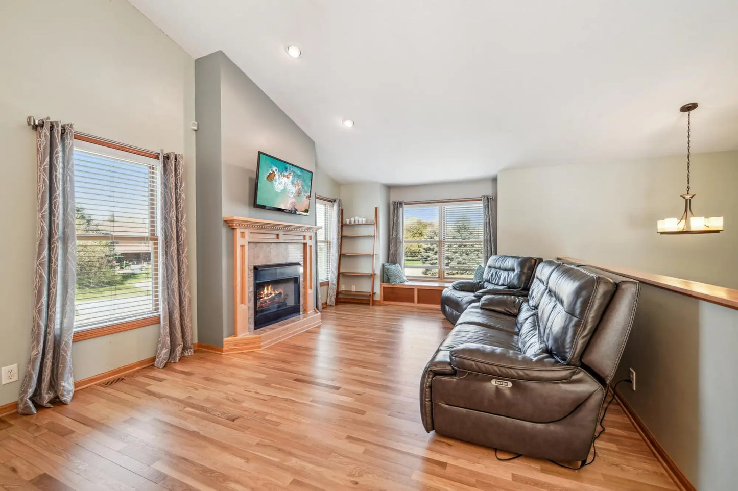 1036 Creekview Lane, Belle Plaine, MN 56011