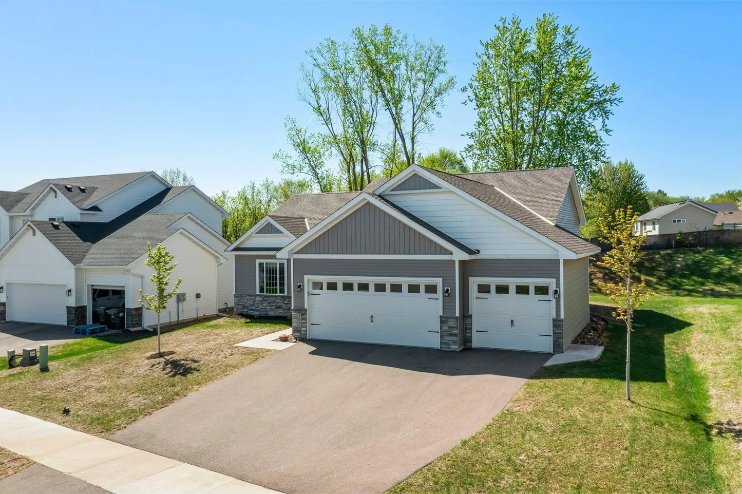 5928 Upper 179th St , Lakeville, MN 55044