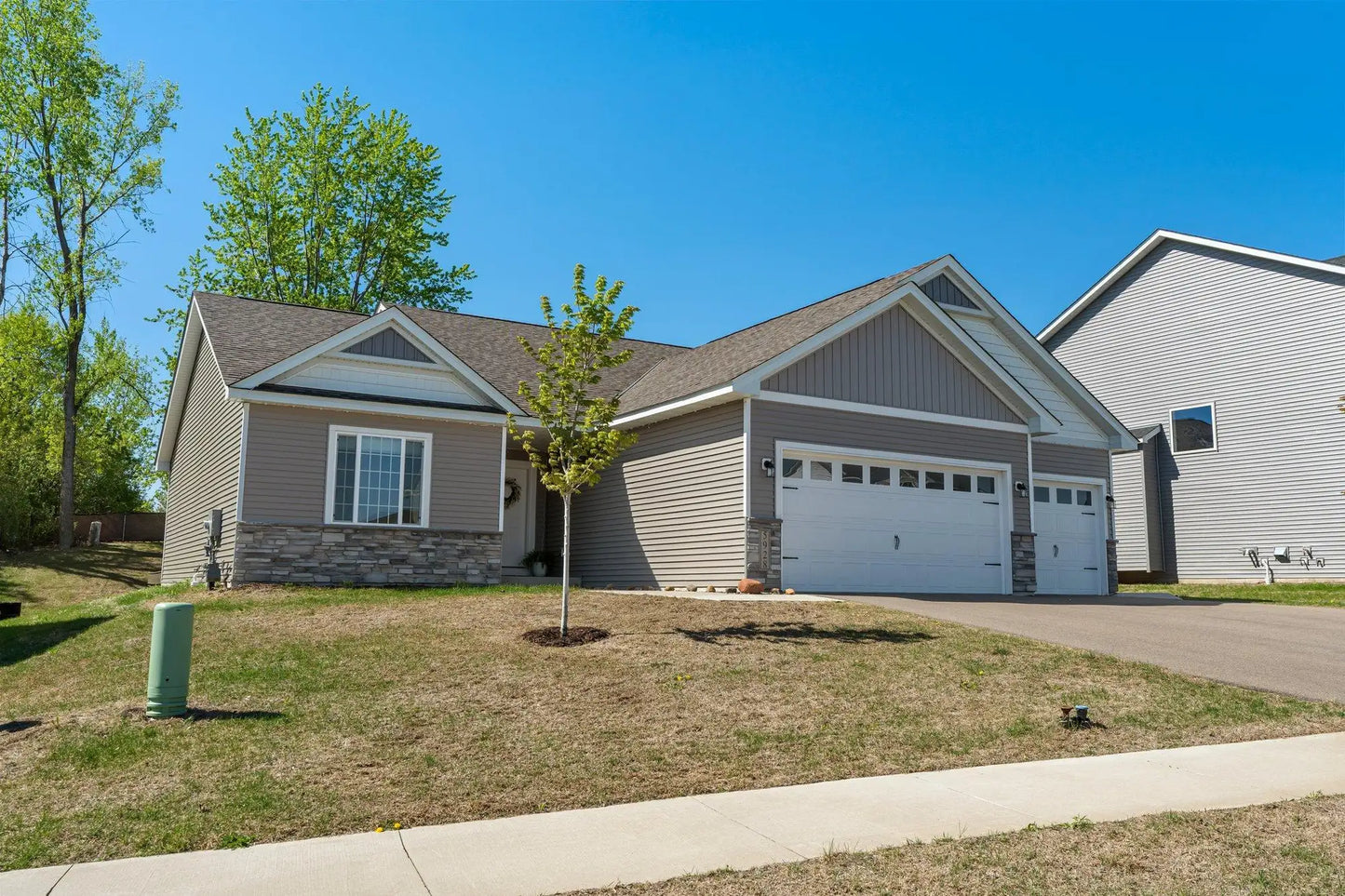 5928 Upper 179th St , Lakeville, MN 55044
