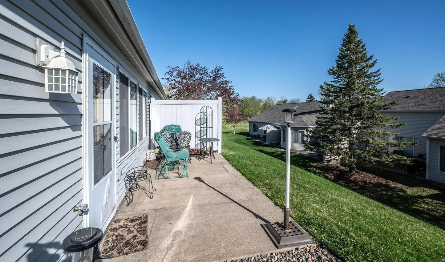 7512 Ojibway Park Road, Woodbury, MN 55125