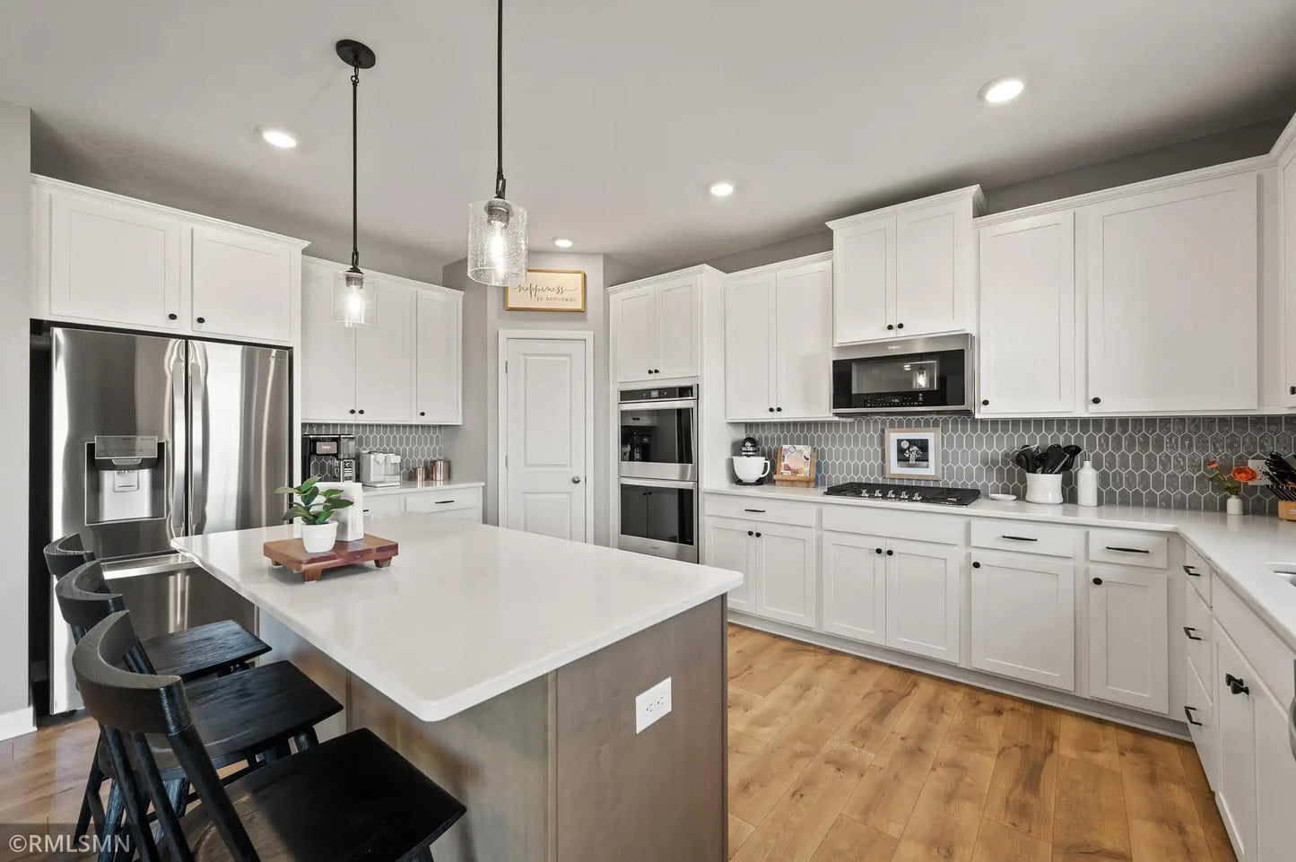 16221 Europa Avenue, Hugo, MN 55038