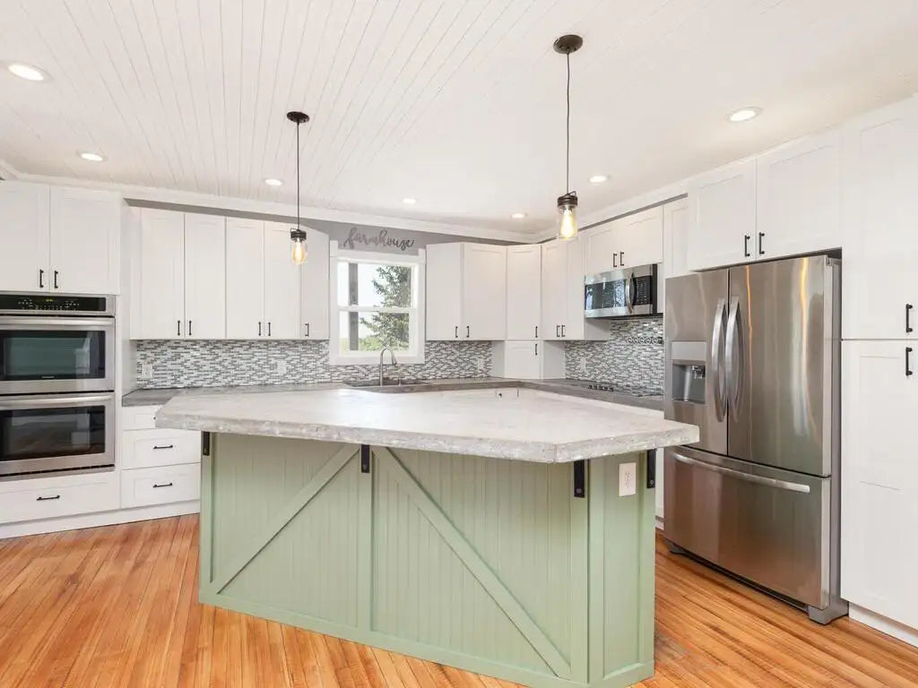 12945 Lenzen Drive, Chaska, MN 55318
