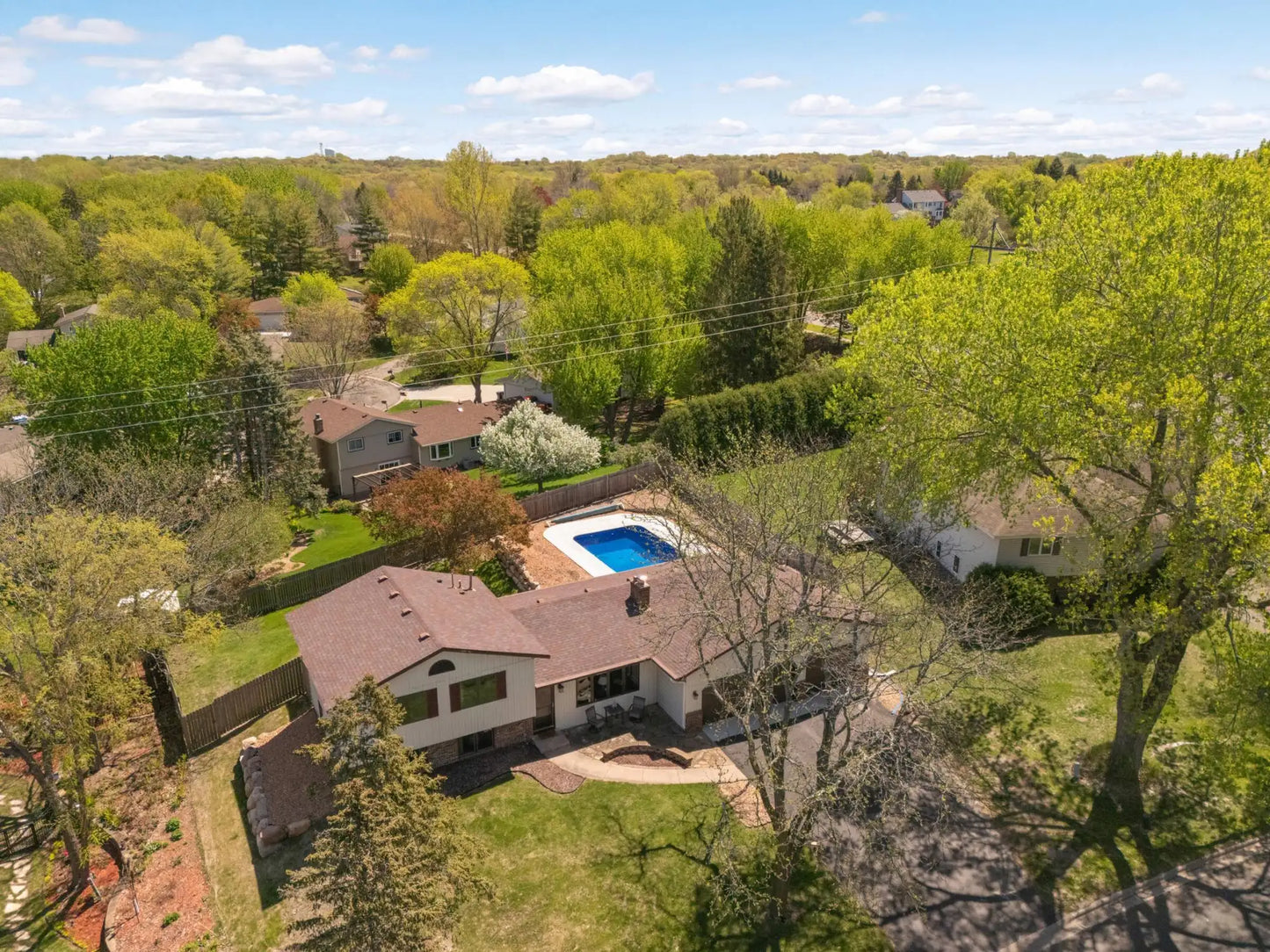 12929 16th Avenue, Burnsville, MN 55337