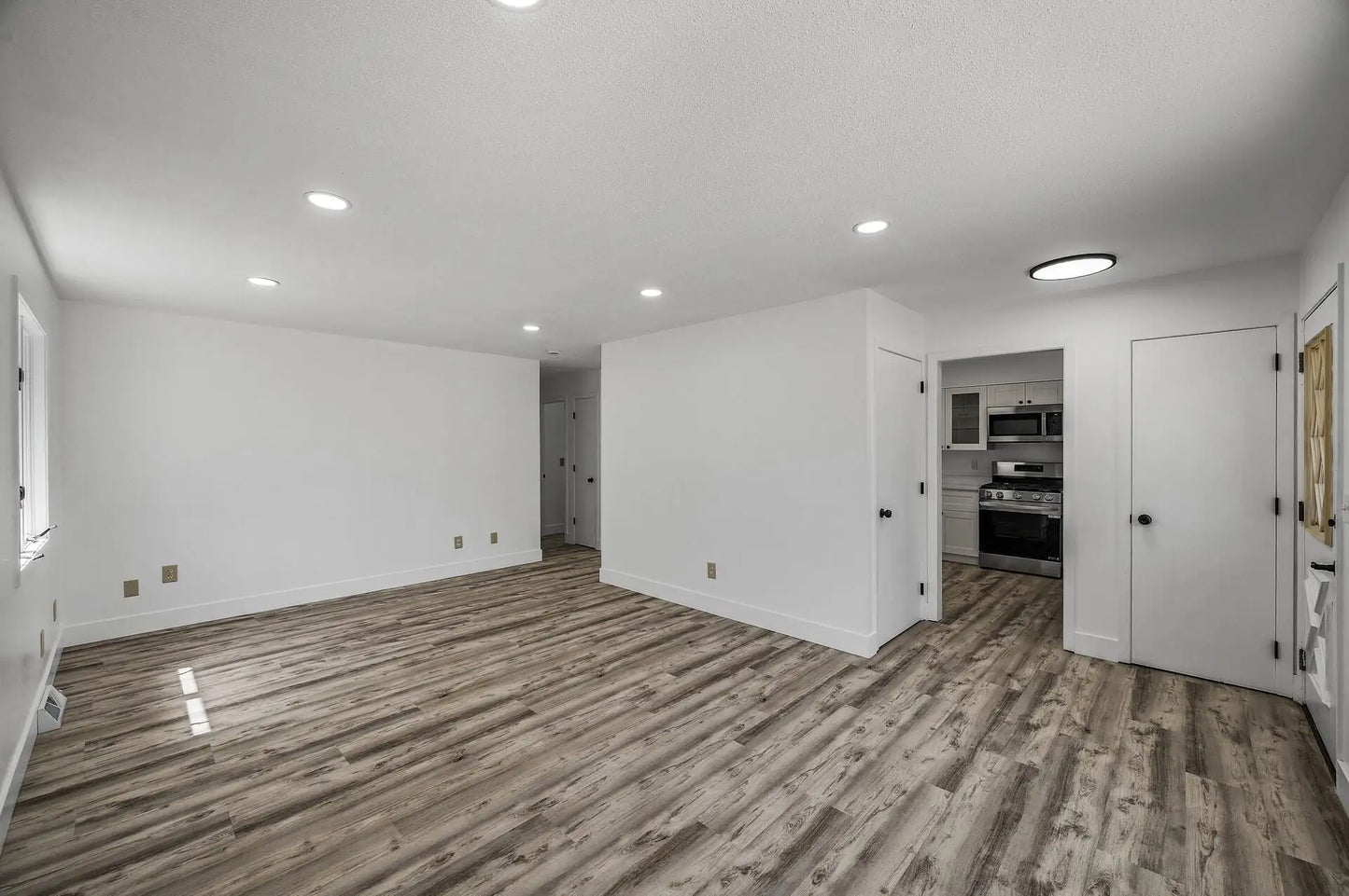 3240 Pleasant Avenue, Minneapolis, MN 55408