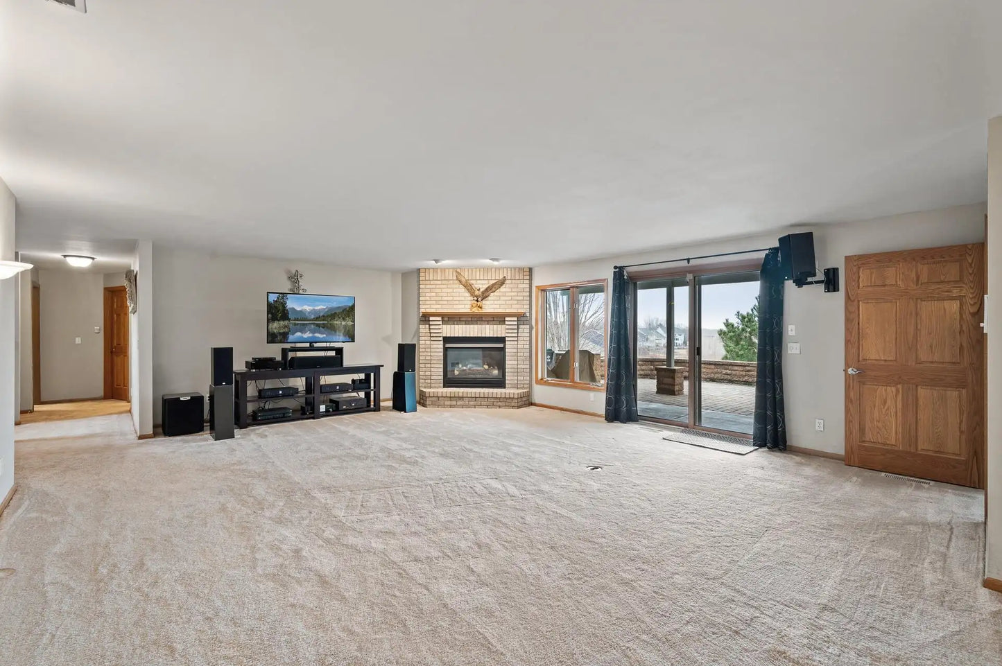2331 Fawn Hill Court, Chanhassen, MN 55317