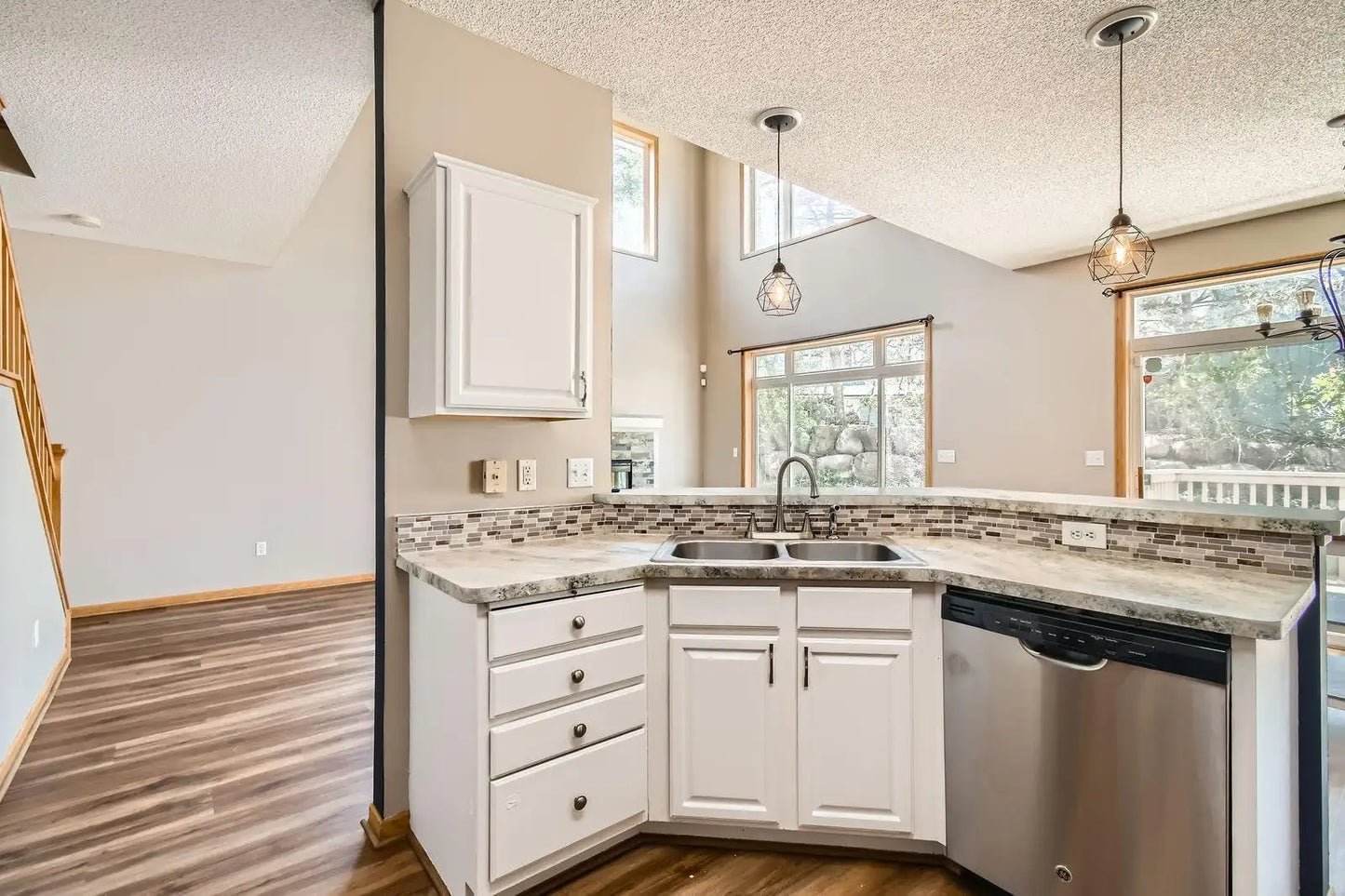 604 Crane Creek Lane, Eagan, MN 55121