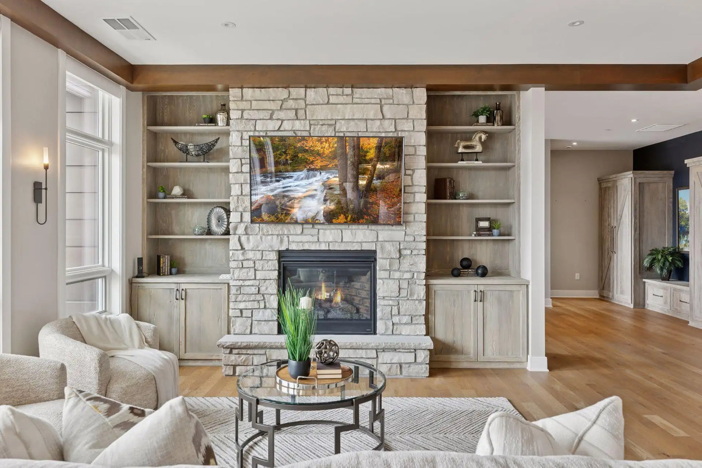 875 Lake Street, Wayzata, MN 55391