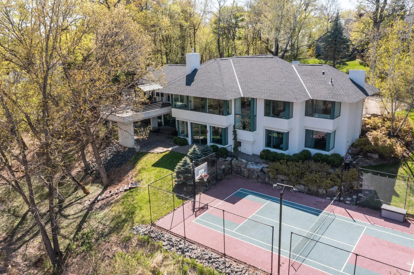 2226 Oakland Road, Minnetonka, MN 55305
