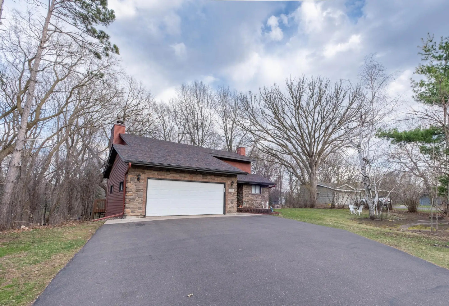 2932 Helen Street, North Saint Paul, MN 55109