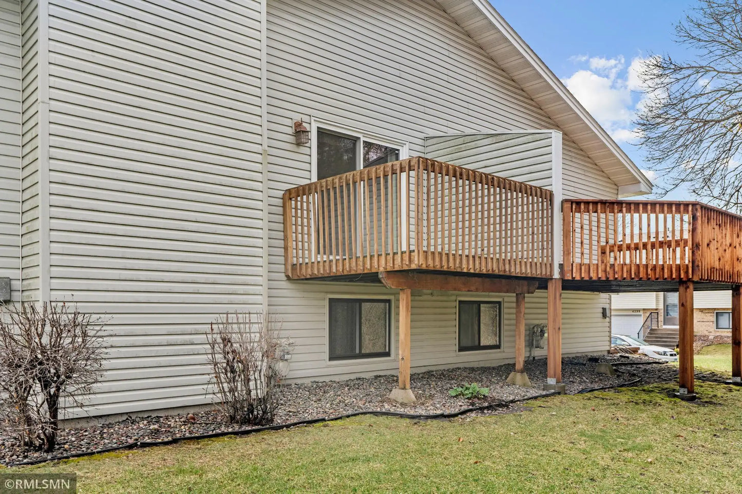 4307 Evergreen Drive, Vadnais Heights, MN 55127