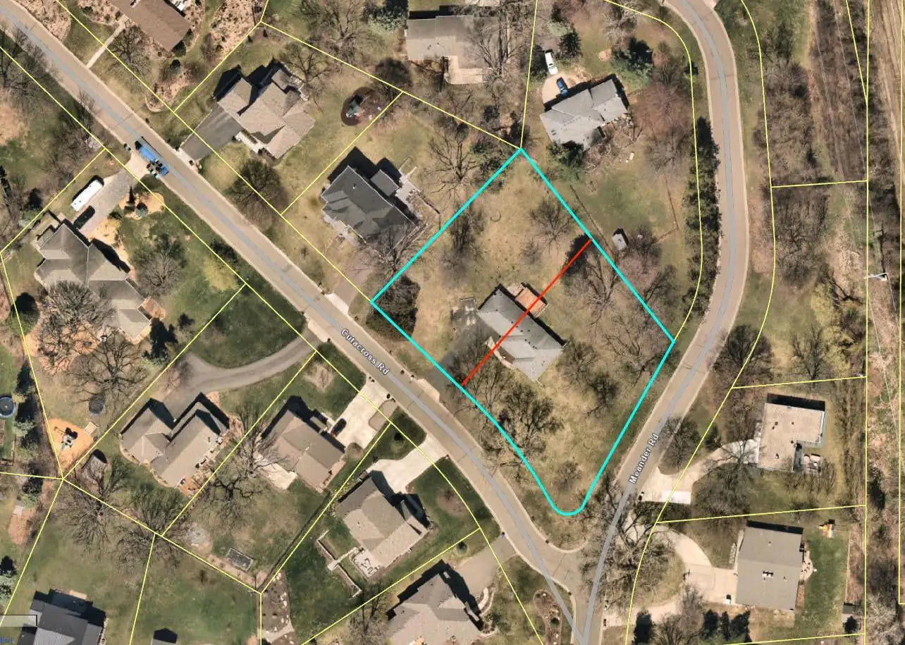 200 Cutacross Road, Golden Valley, MN 55422