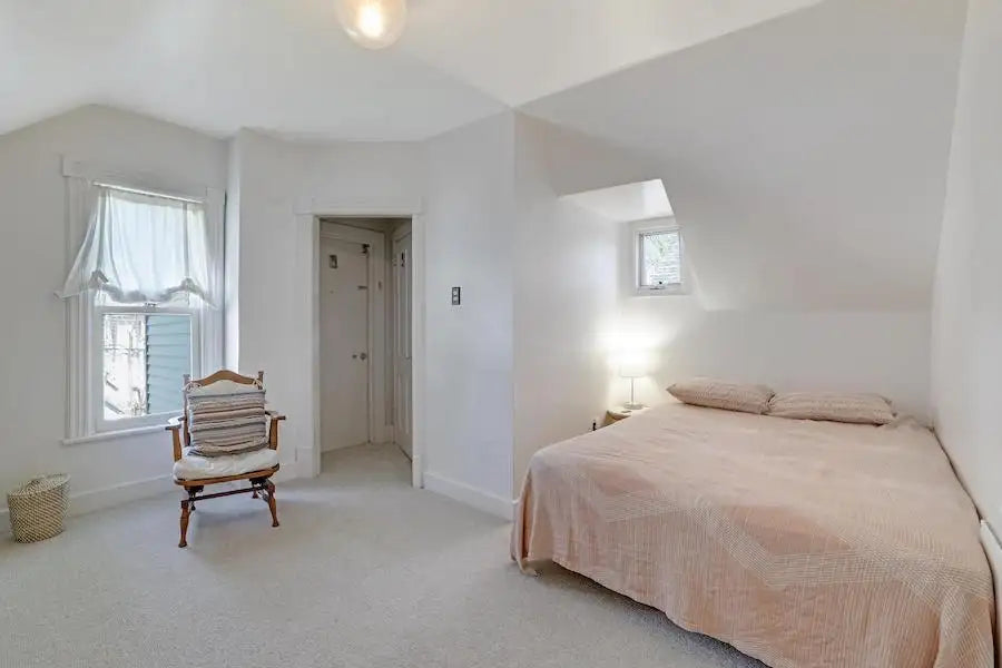 713 Magnolia Avenue, Saint Paul, MN 55106