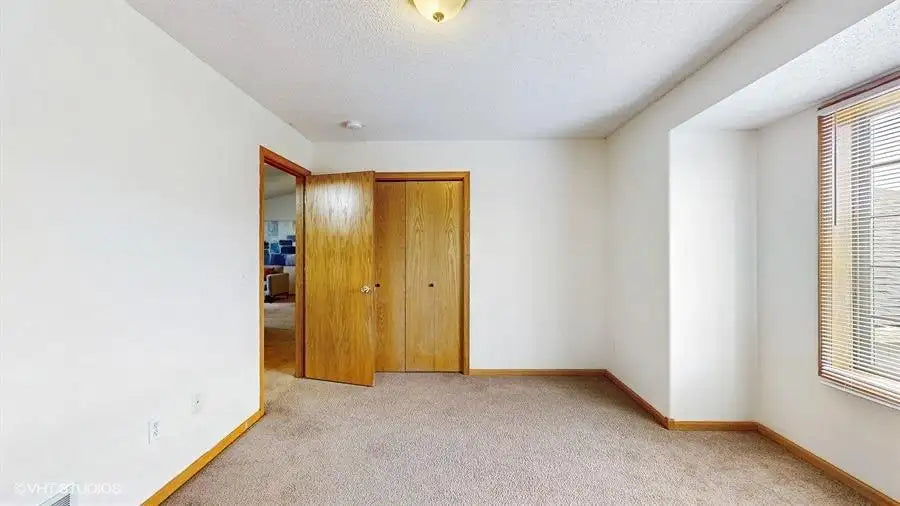 6586 381st Street, North Branch, MN 55056
