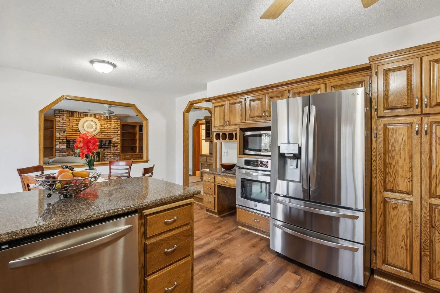 5929 Oxford Street, Shoreview, MN 55126
