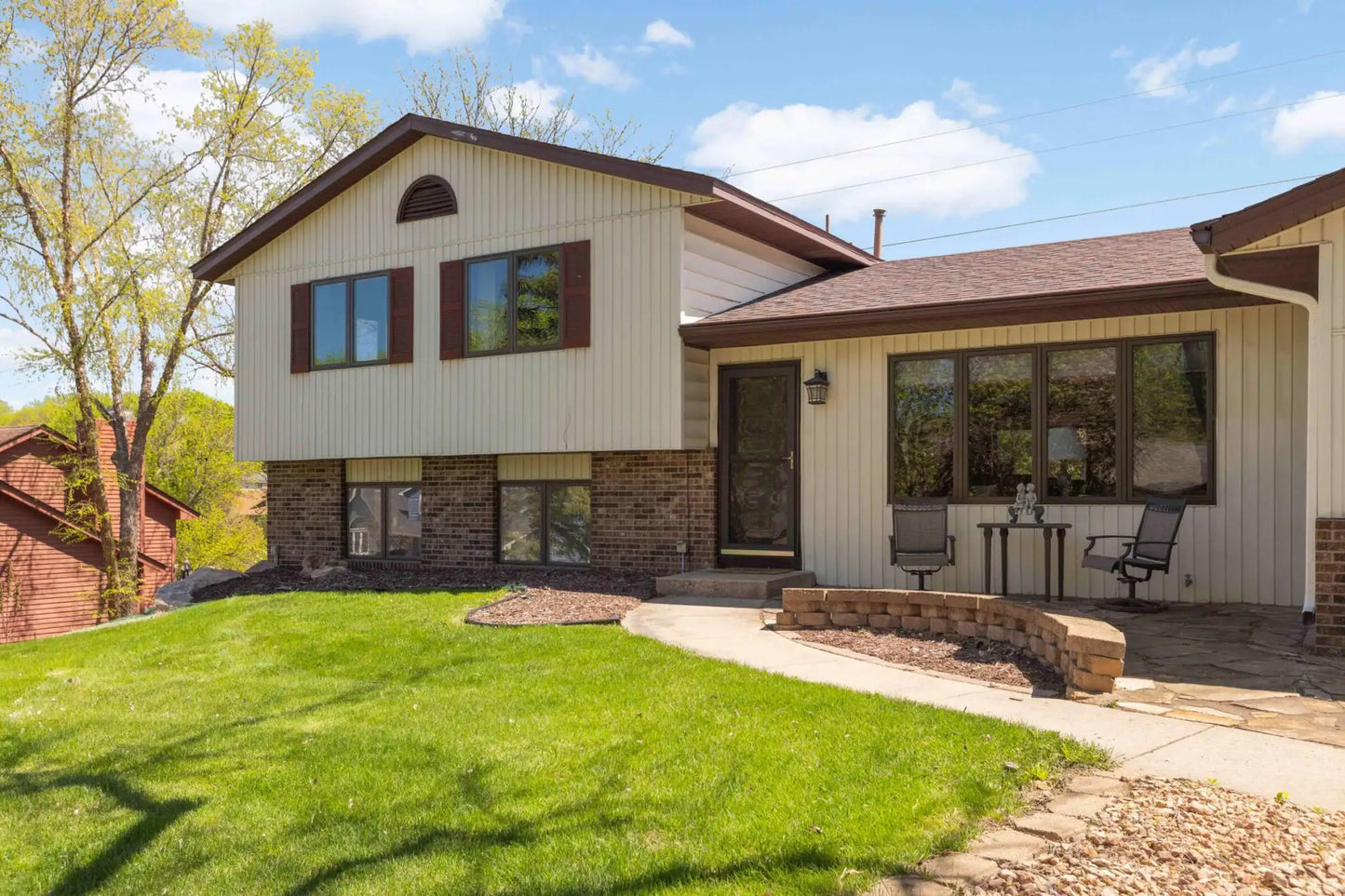 12929 16th Avenue, Burnsville, MN 55337
