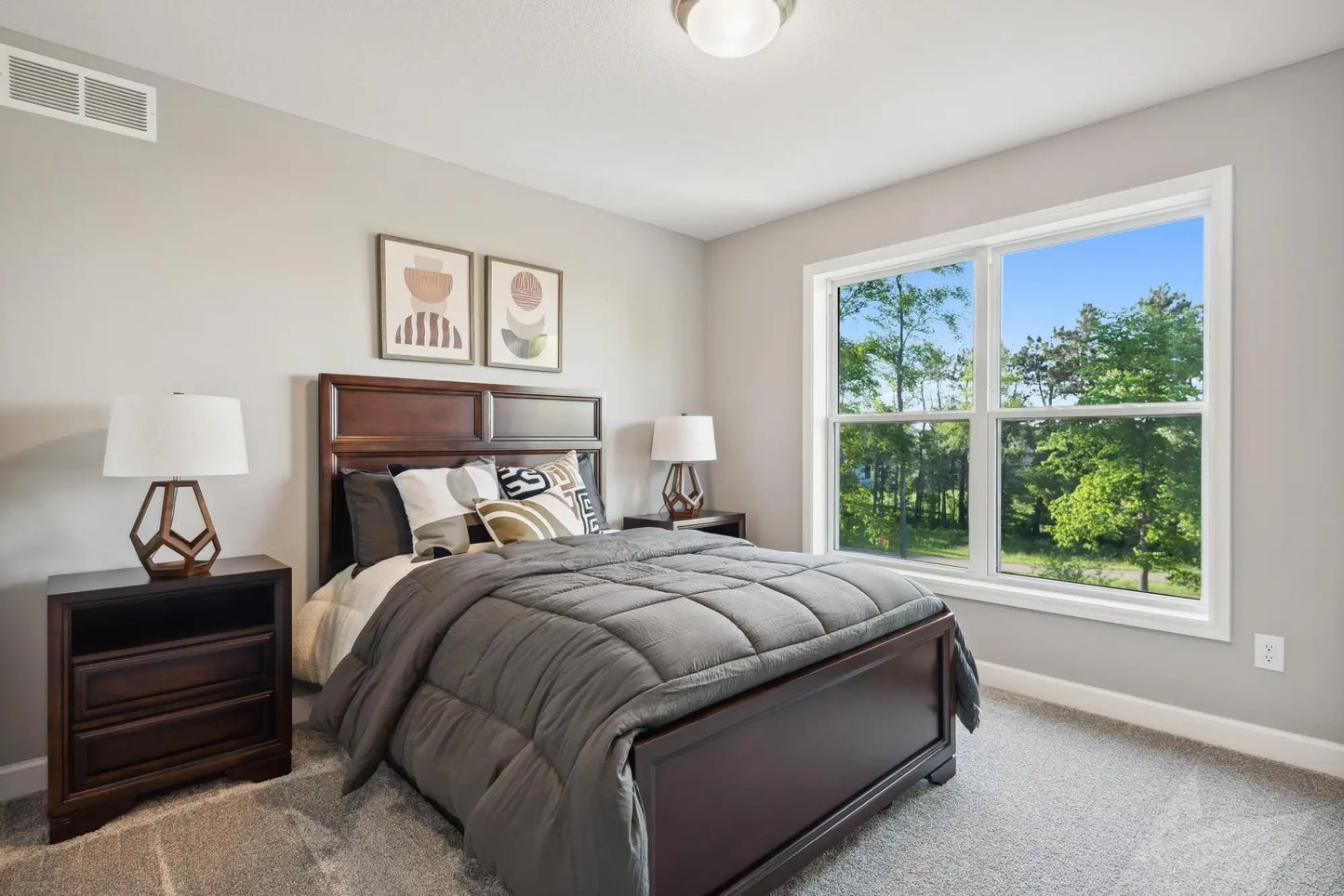 20374 Gadget Circle, Lakeville, MN 55044