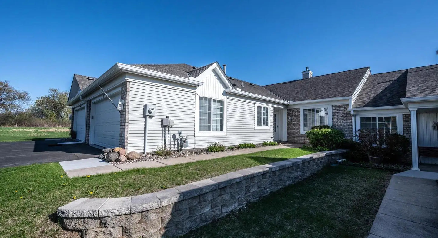 7512 Ojibway Park Road, Woodbury, MN 55125