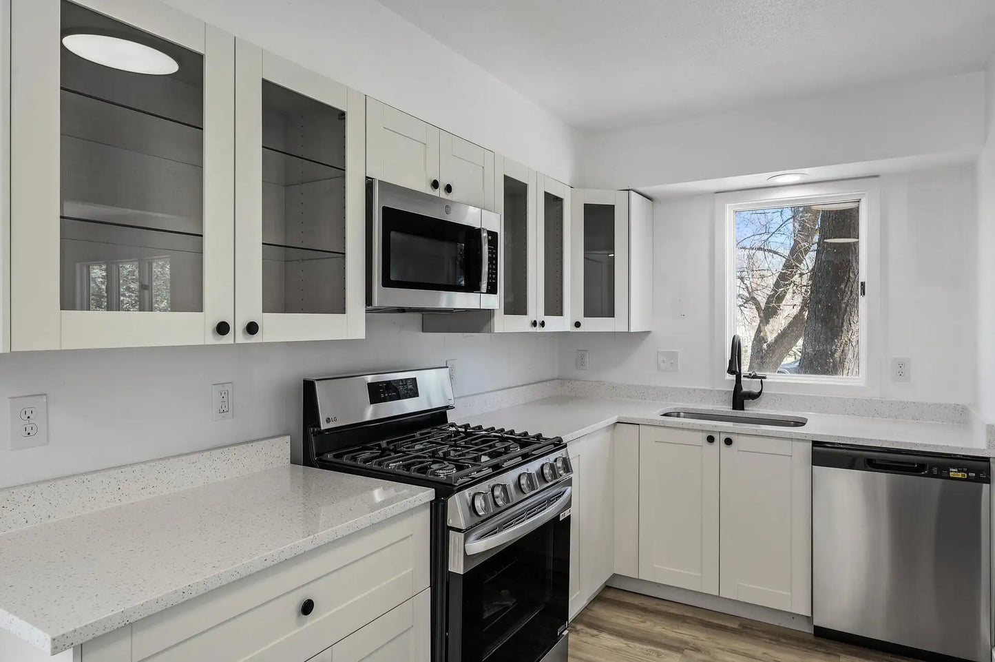 3240 Pleasant Avenue, Minneapolis, MN 55408