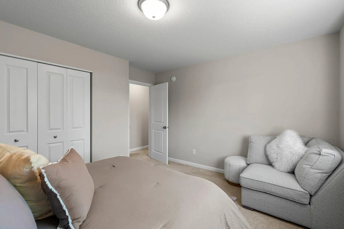 5928 Upper 179th St , Lakeville, MN 55044