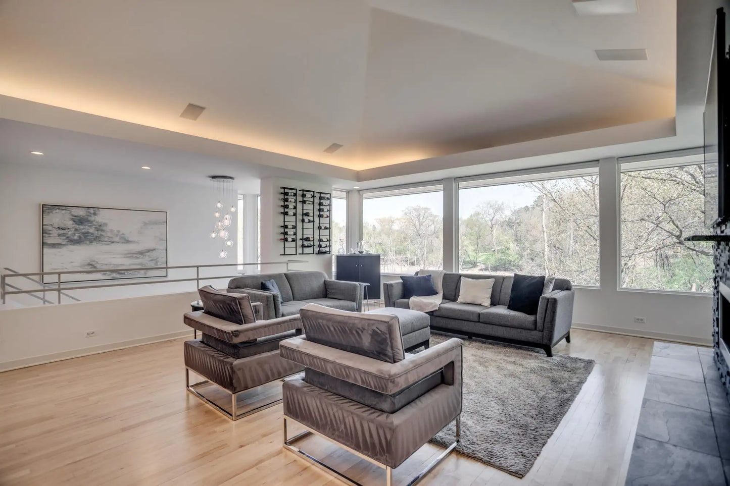 2226 Oakland Road, Minnetonka, MN 55305