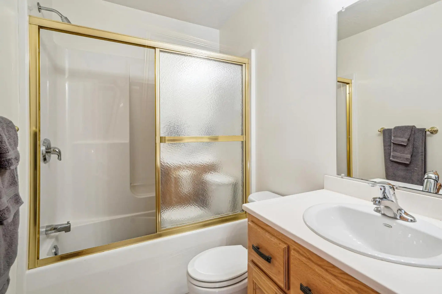 1036 Creekview Lane, Belle Plaine, MN 56011