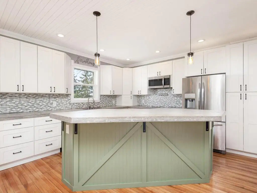 12945 Lenzen Drive, Chaska, MN 55318