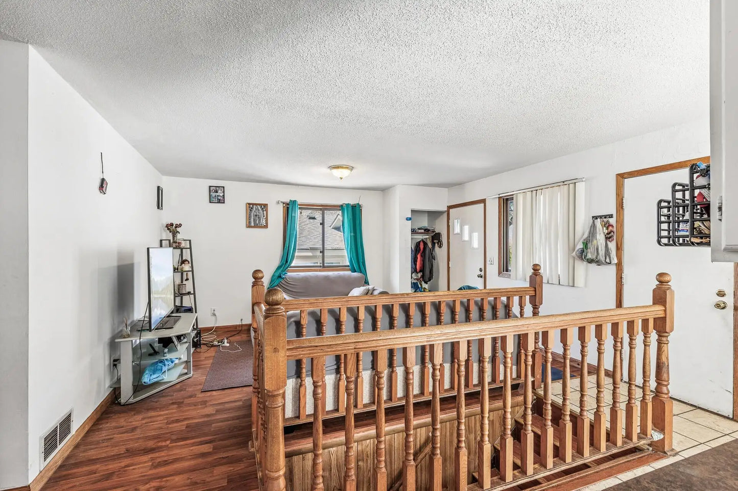 360 Hawthorne Avenue, Saint Paul, MN 55130
