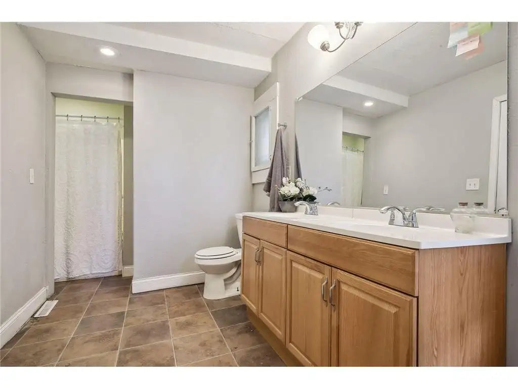 3022 Grand Avenue, Minneapolis, MN 55408