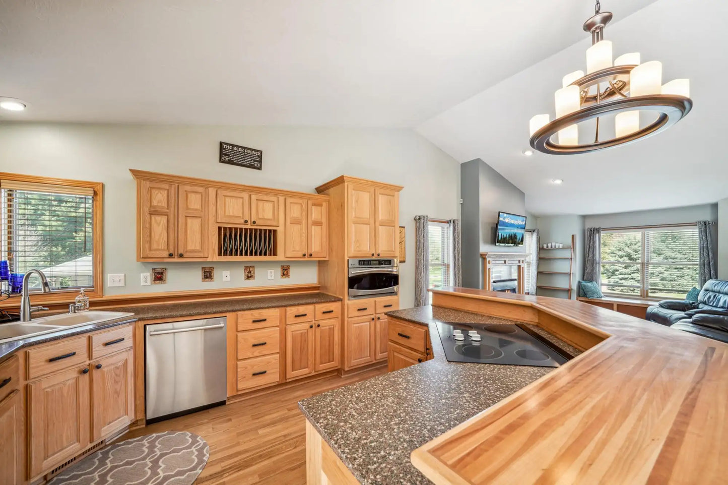 1036 Creekview Lane, Belle Plaine, MN 56011