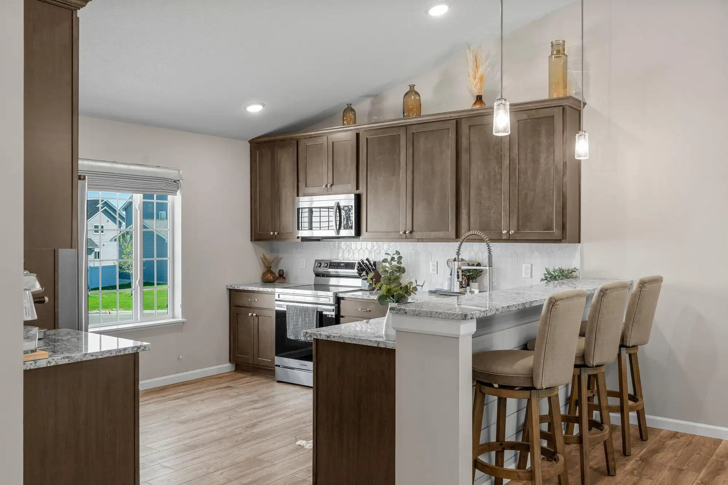 5928 Upper 179th St , Lakeville, MN 55044
