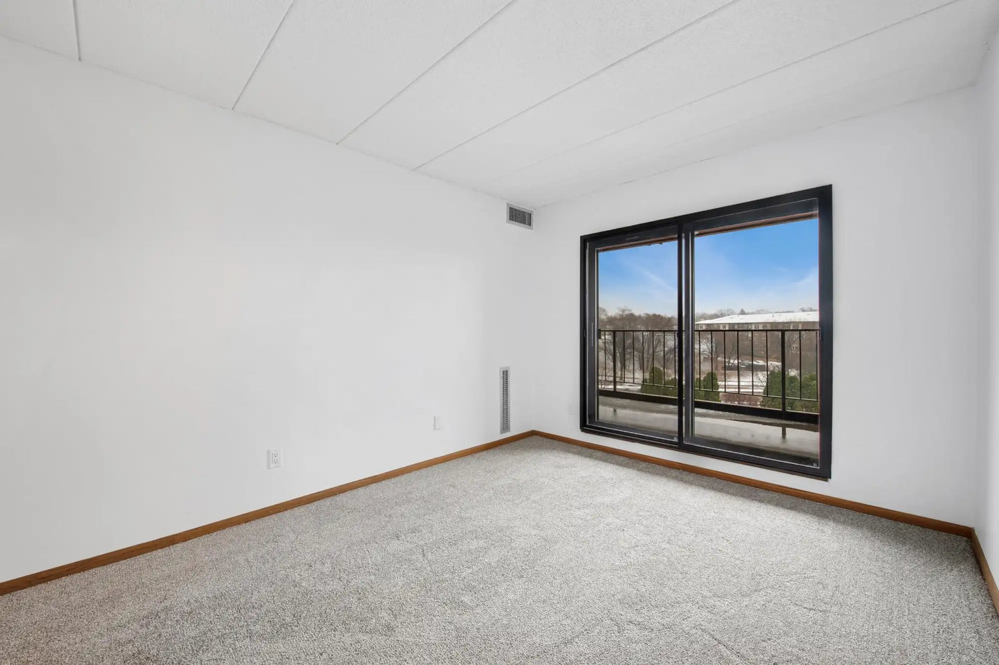 3300 Louisiana Avenue, Saint Louis Park, MN 55426