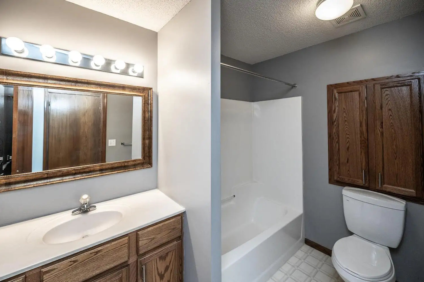 7512 Ojibway Park Road, Woodbury, MN 55125