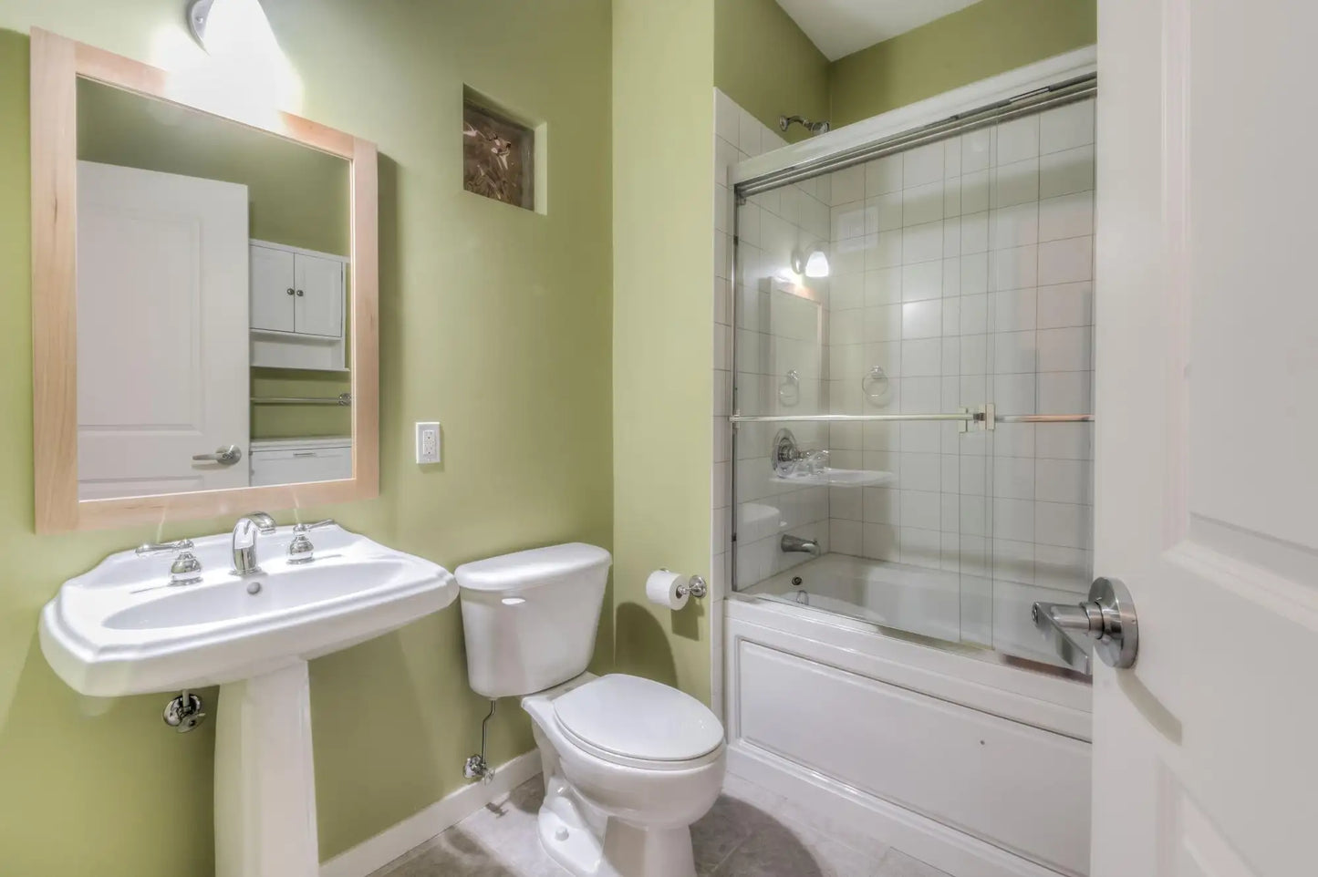 209 8th Street, Saint Paul, MN 55101