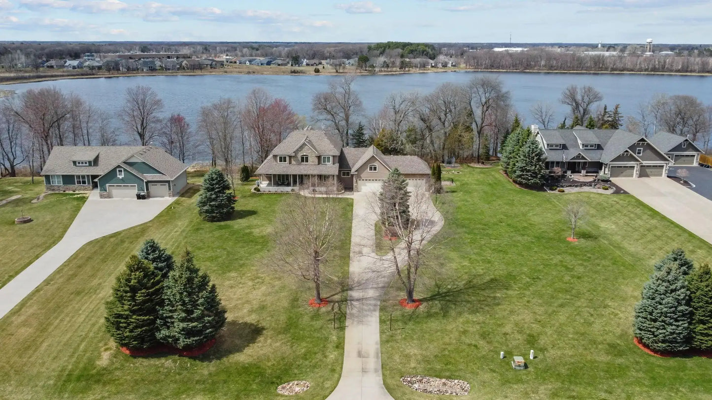 25124 Firefly Avenue, Wyoming, MN 55092