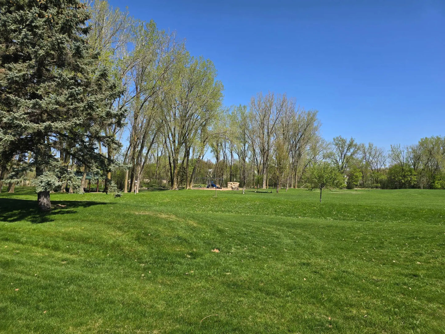 4176 White Bear Parkway, White Bear Twp, MN 55110