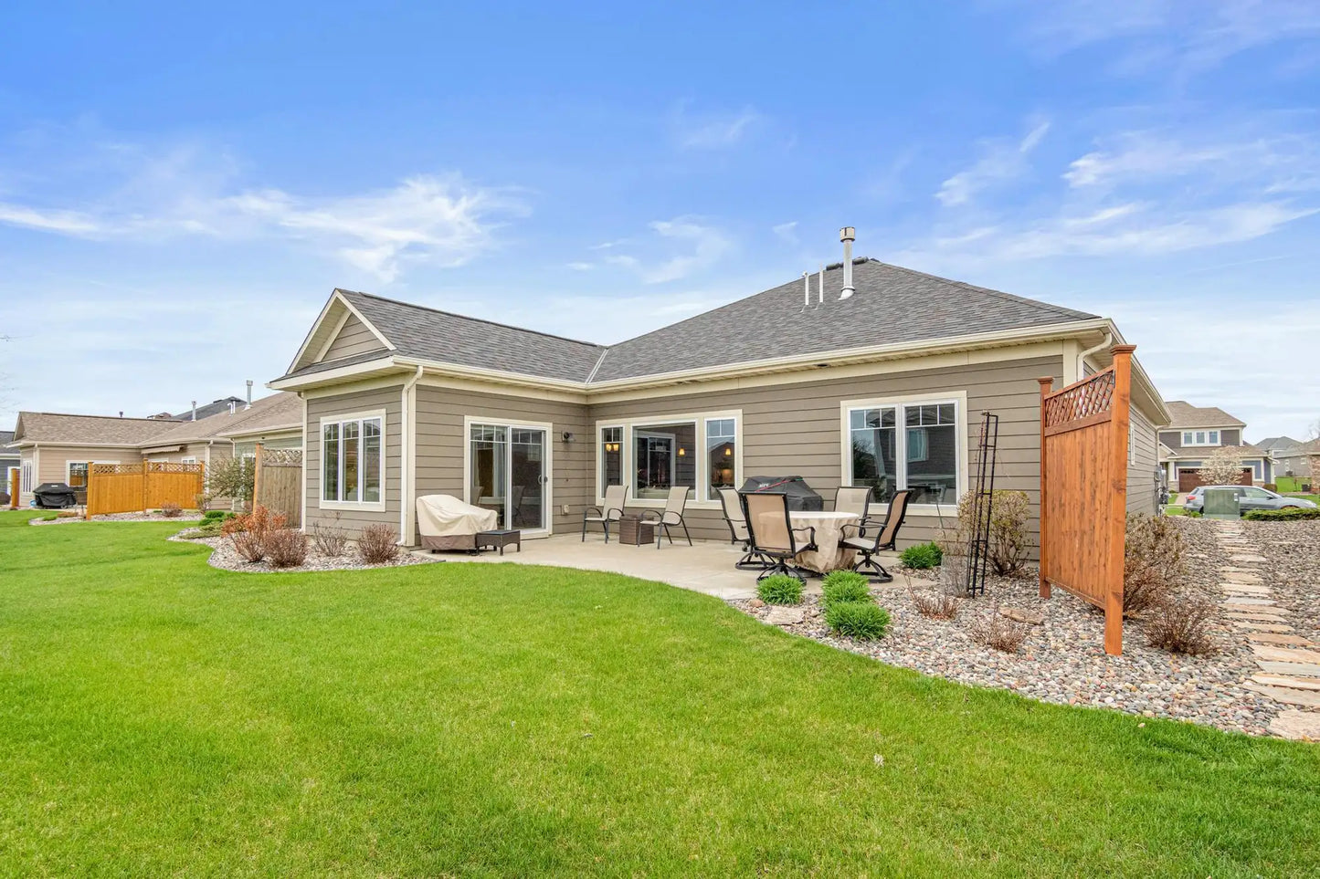 8745 9th Place, Lake Elmo, MN 55042