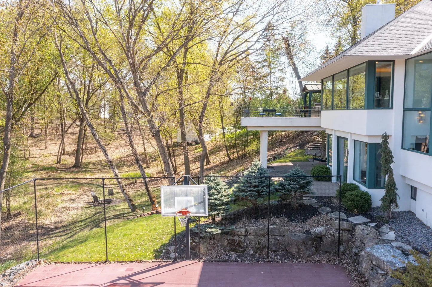 2226 Oakland Road, Minnetonka, MN 55305