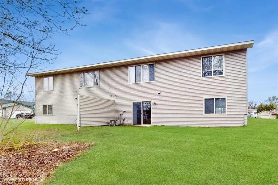 6586 381st Street, North Branch, MN 55056