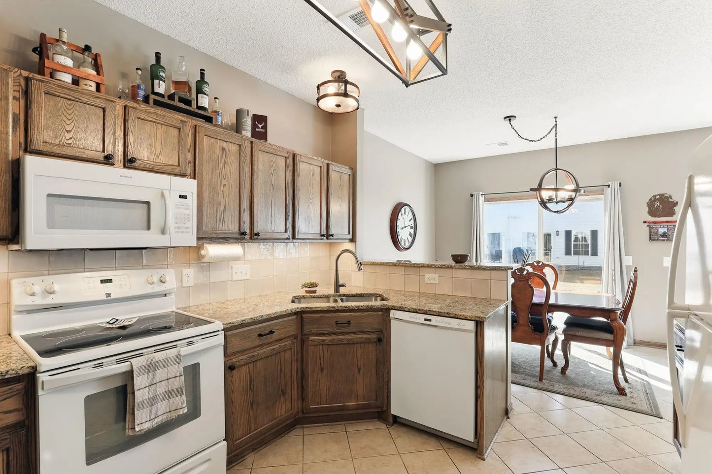 1511 Yorkshire Lane, Shakopee, MN 55379