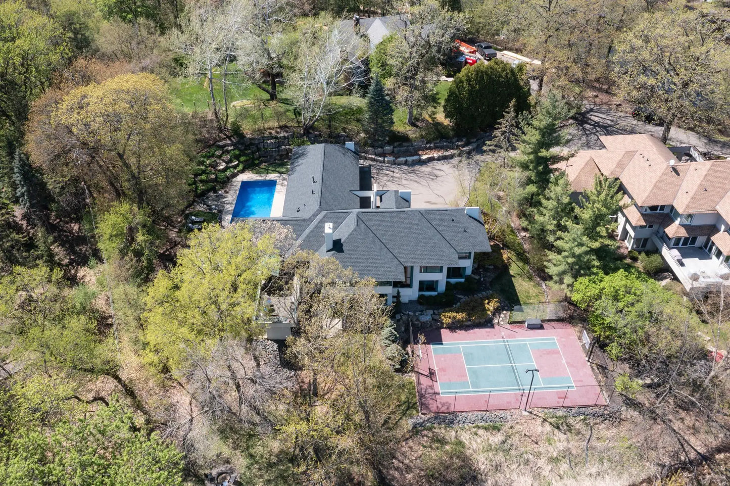 2226 Oakland Road, Minnetonka, MN 55305