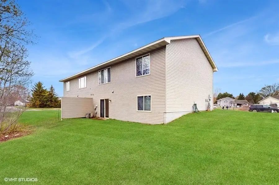 6586 381st Street, North Branch, MN 55056
