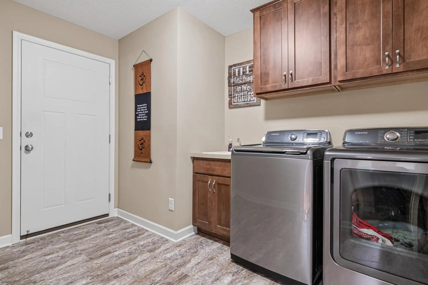 8745 9th Place, Lake Elmo, MN 55042